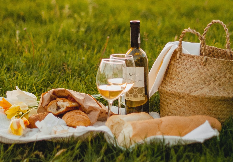 5 perfect picnic wines Cult Wines