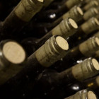 croppedimage730400 Wine bottle tops v2