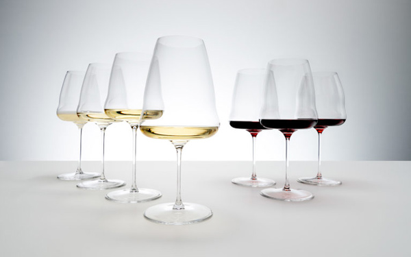 Riedel launches flat-bottomed wine glasses